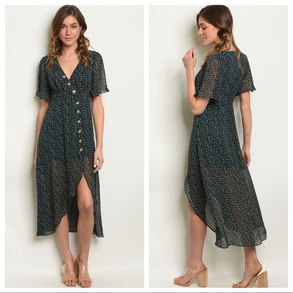 Closet clear 🚨 V-neck high low maxi dress - Picture 2 of 3